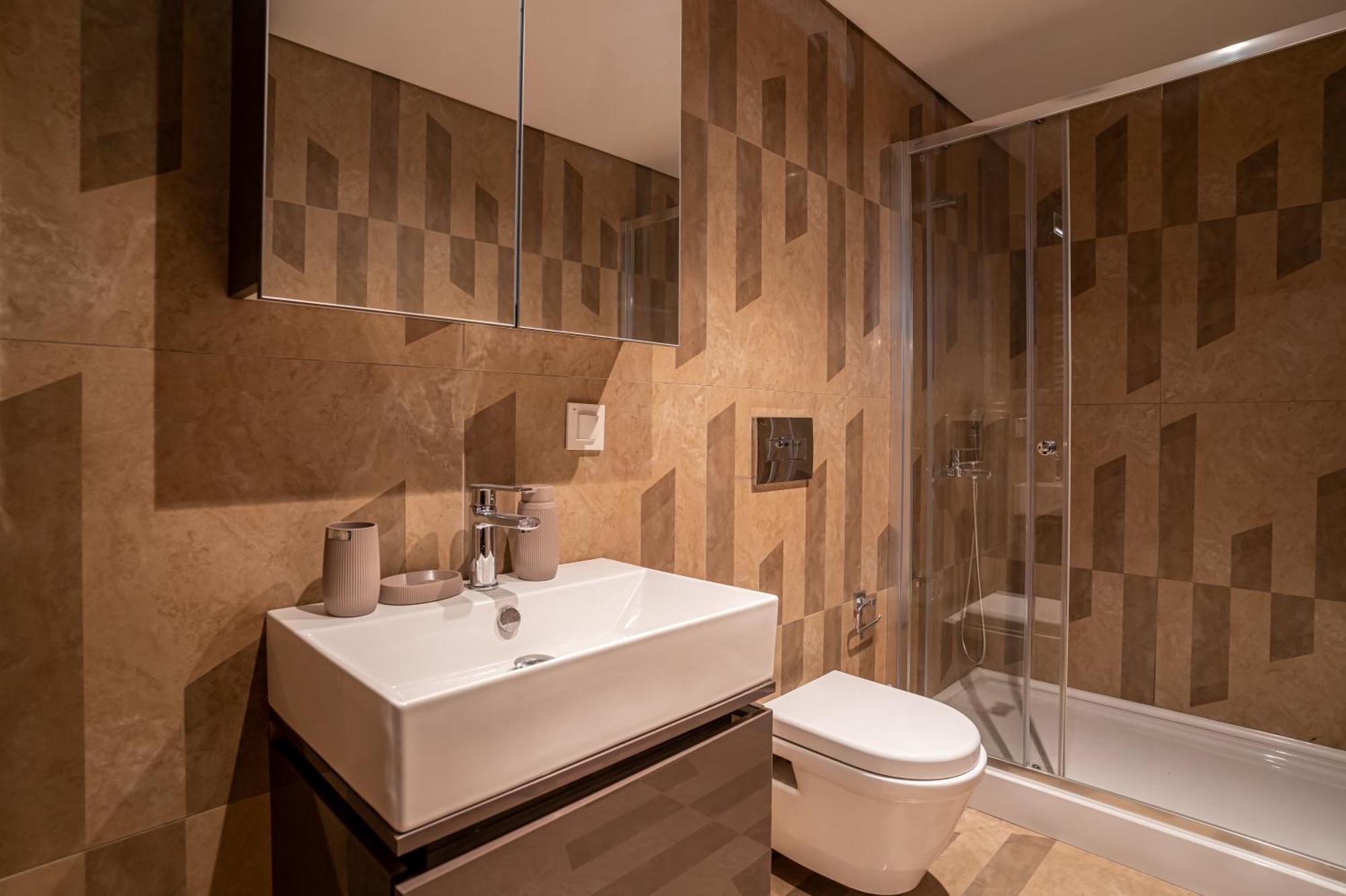 Cozy & Stylish 2 Bedr 2bath Daire *